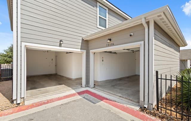 10806  Quinn Ct, San Antonio, TX 78252 — photo 22