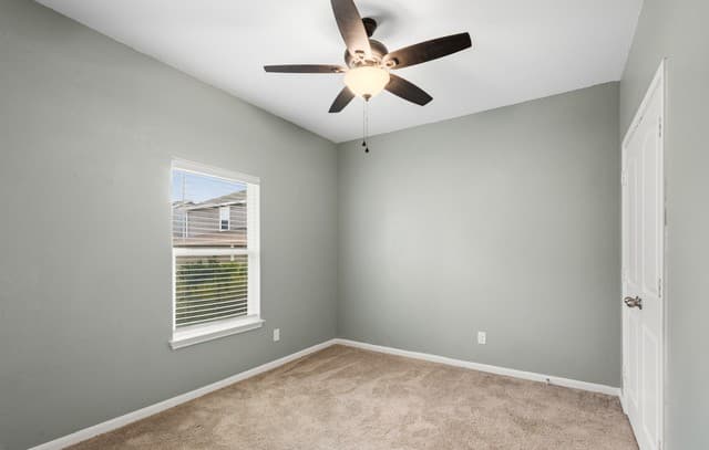 10806  Quinn Ct, San Antonio, TX 78252 — photo 7