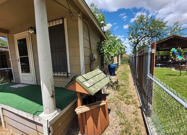 2613  Colima St, San Antonio, TX 78207 — photo 13