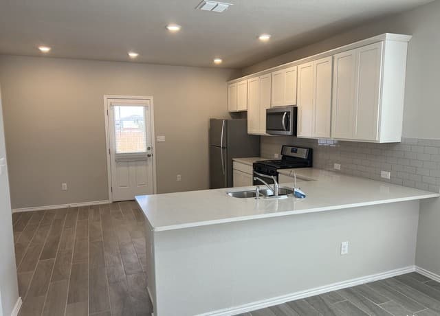 234  Jaycen, New Braunfels, TX 78130 — photo 5