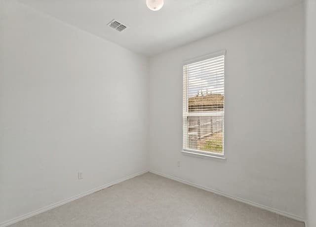 7210  Champion Crk, San Antonio, TX 78252 — photo 10