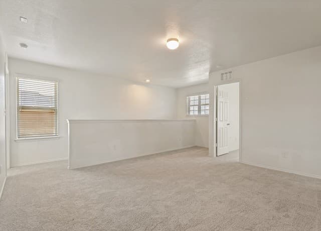 7210  Champion Crk, San Antonio, TX 78252 — photo 12