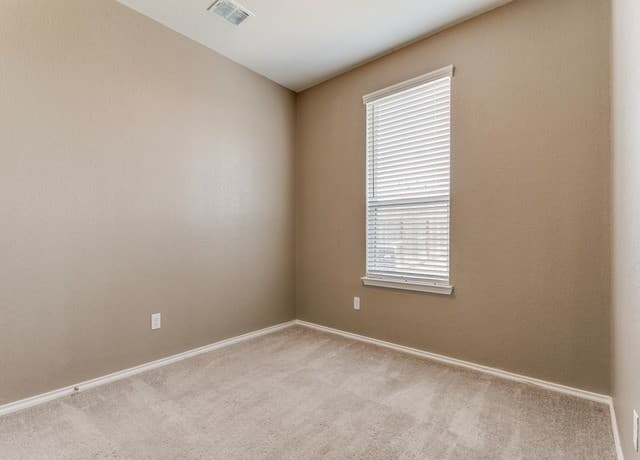 7210  Champion Crk, San Antonio, TX 78252 — photo 16
