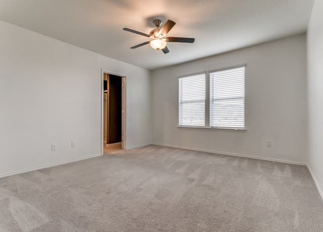 7210  Champion Crk, San Antonio, TX 78252 — photo 19