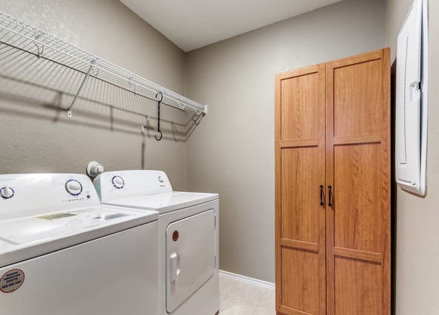 7210  Champion Crk, San Antonio, TX 78252 — photo 22