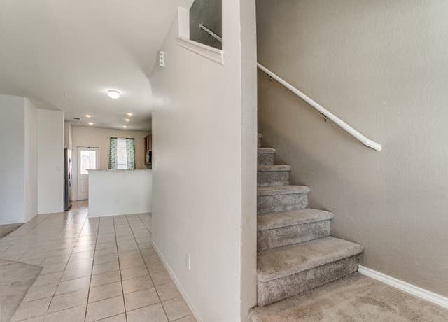 7210  Champion Crk, San Antonio, TX 78252 — photo 8
