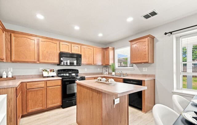 11019  Arabian Palm, San Antonio, TX 78254 — photo 10