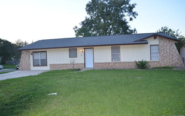 7401  Sage Oak St, Live Oak, TX 78233 — photo 2