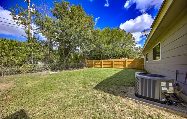 12715  Huntsman View Dr, San Antonio, TX 78249 — photo 13