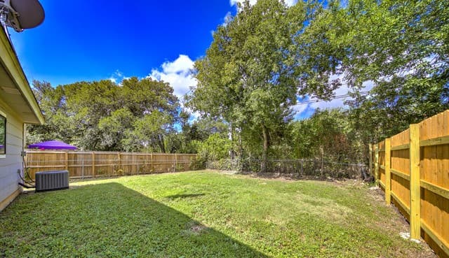 12715  Huntsman View Dr, San Antonio, TX 78249 — photo 14