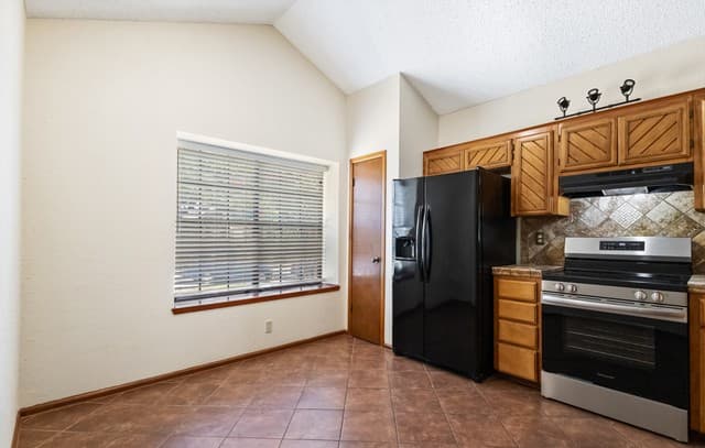 1514  Vista Hill St, San Antonio, TX 78213 — photo 10