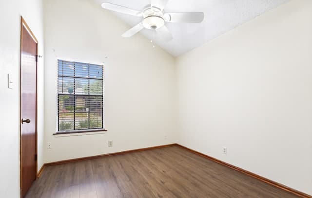 1514  Vista Hill St, San Antonio, TX 78213 — photo 16