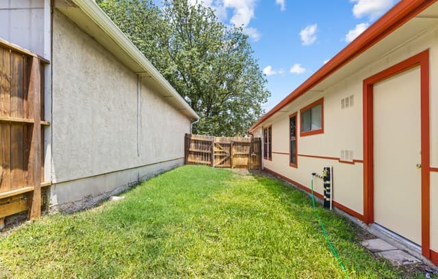 1514  Vista Hill St, San Antonio, TX 78213 — photo 23