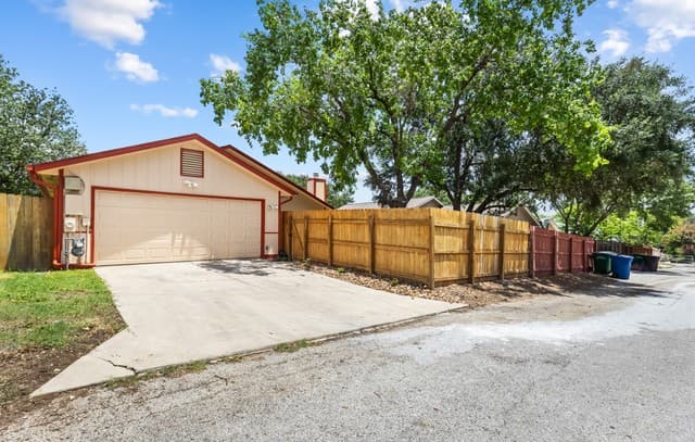1514  Vista Hill St, San Antonio, TX 78213 — photo 24