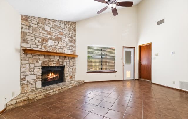 1514  Vista Hill St, San Antonio, TX 78213 — photo 6