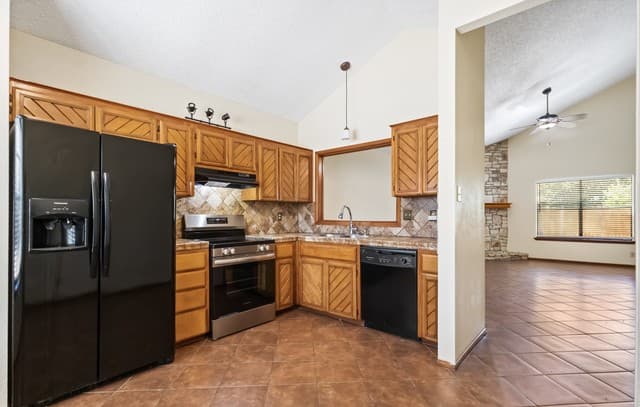 1514  Vista Hill St, San Antonio, TX 78213 — photo 8