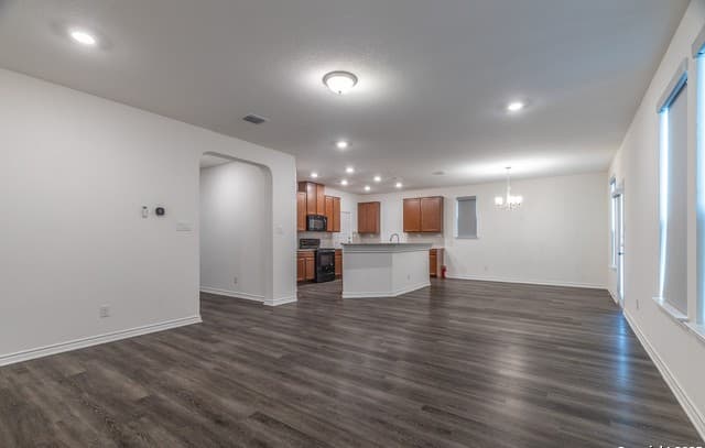 3607  Battlecry, San Antonio, TX 78245 — photo 12