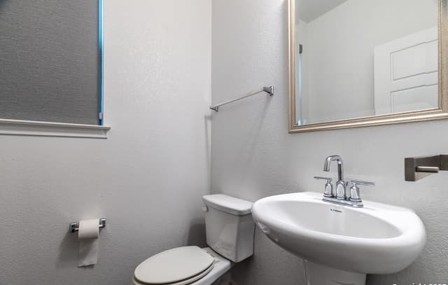 3607  Battlecry, San Antonio, TX 78245 — photo 9