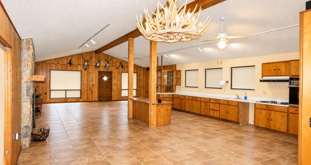 2307  Cr 359, Utopia, TX 78884 — photo 12