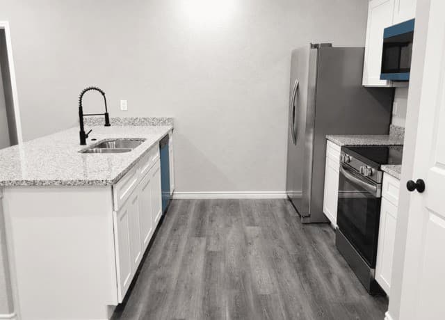 7602  Windsor Oaks Unit 2, San Antonio, TX 78239 — photo 2