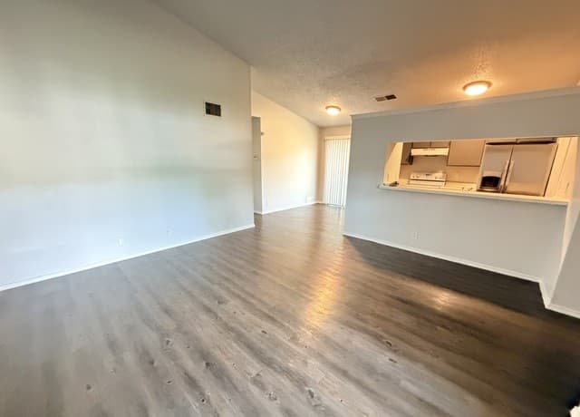 5243 Meadow Rise