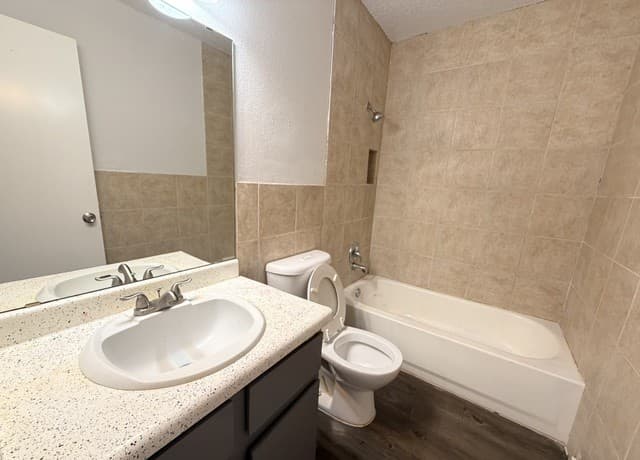 5243  Meadow Rise, San Antonio, TX 78250 — photo 8
