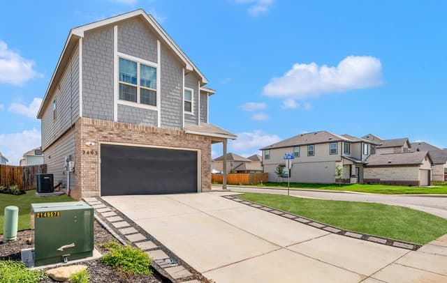 2403 Pink Pearl Dr