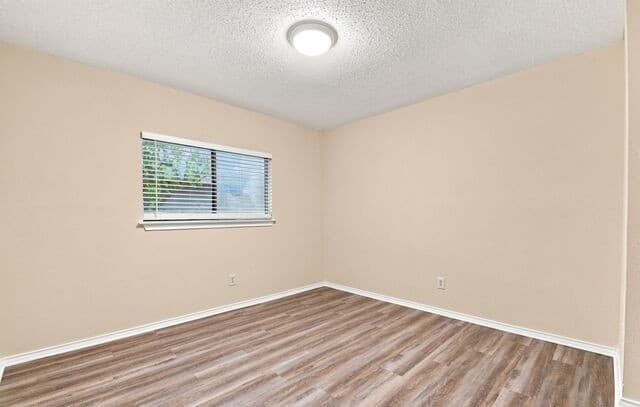 7834  Larcrest, San Antonio, TX 78251 — photo 13