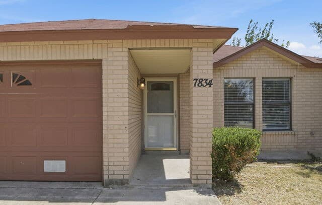 7834  Larcrest, San Antonio, TX 78251 — photo 19