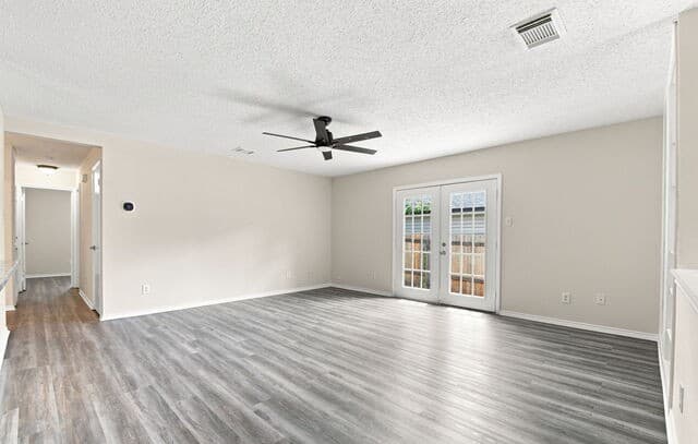 7834  Larcrest, San Antonio, TX 78251 — photo 4