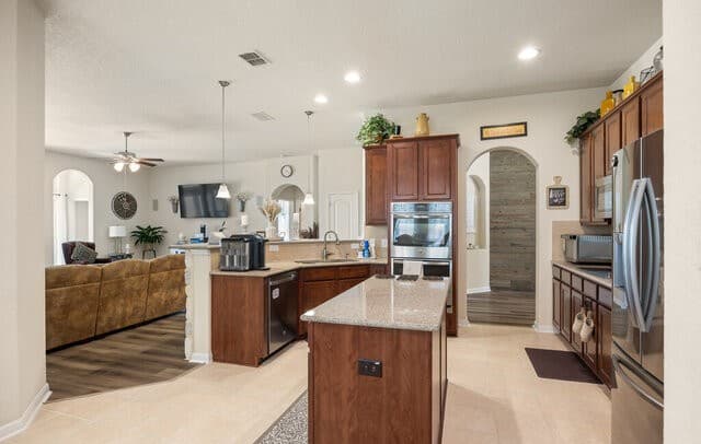 640  Cavan, Cibolo, TX 78108 — photo 11