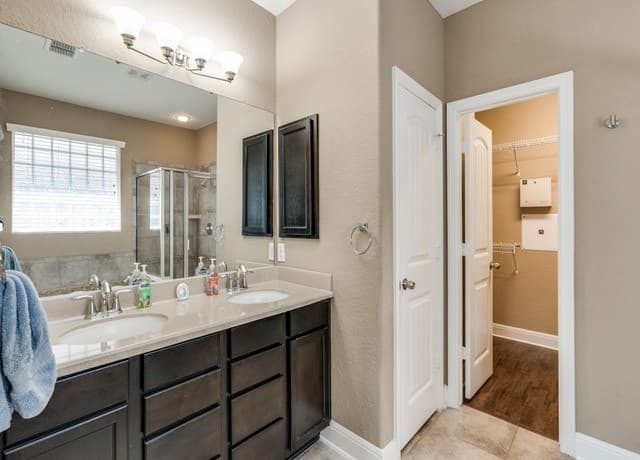 12426  Caprock Crk, San Antonio, TX 78254 — photo 16