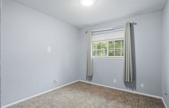 1015  Cibolo Trl, Universal City, TX 78148 — photo 15