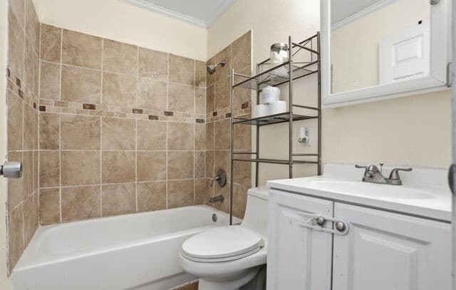 1015  Cibolo Trl, Universal City, TX 78148 — photo 16