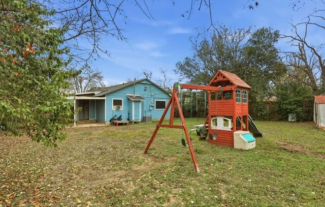 1015  Cibolo Trl, Universal City, TX 78148 — photo 22
