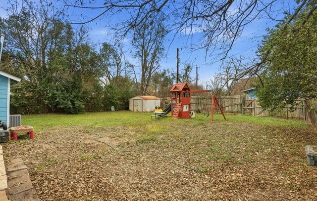 1015  Cibolo Trl, Universal City, TX 78148 — photo 23