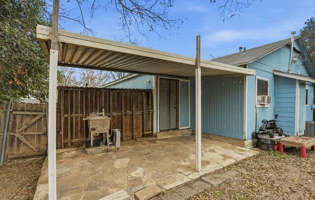 1015  Cibolo Trl, Universal City, TX 78148 — photo 24