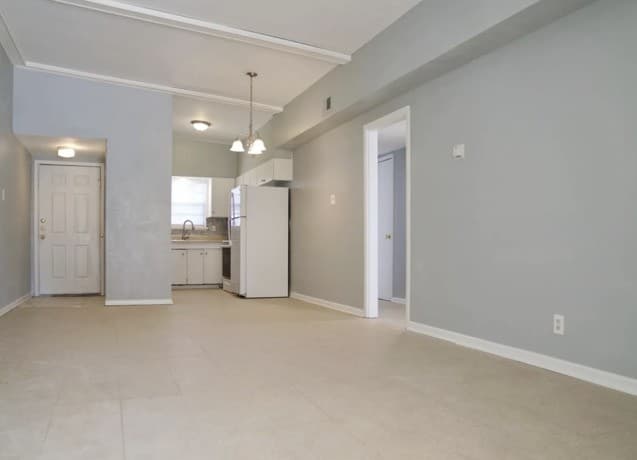 211  Westoak Rd, San Antonio, TX 78227 — photo 2