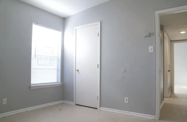 211  Westoak Rd, San Antonio, TX 78227 — photo 6