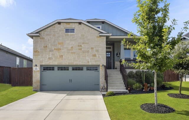 5802  Reagan Rdg, Schertz, TX 78108