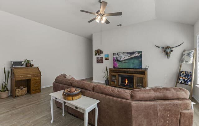 5802  Reagan Rdg, Schertz, TX 78108 — photo 9