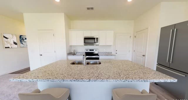946  Dankworth, San Antonio, TX 78221 — photo 3