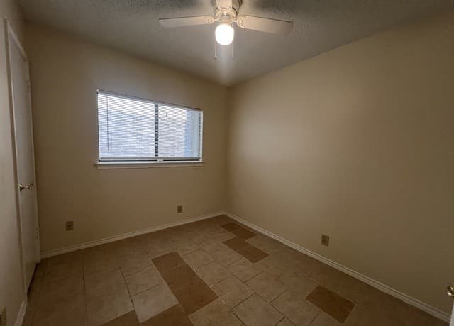 9951  Echo Plain Dr, San Antonio, TX 78245 — photo 10