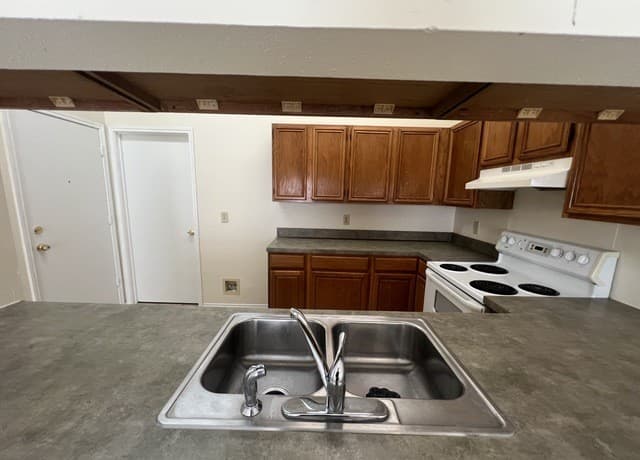 9951  Echo Plain Dr, San Antonio, TX 78245 — photo 6
