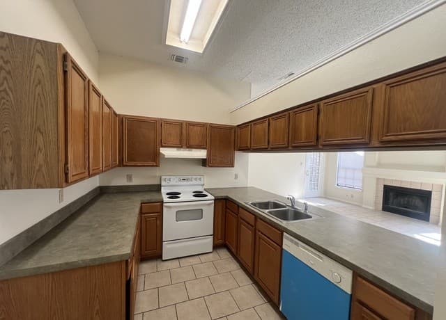 9951  Echo Plain Dr, San Antonio, TX 78245 — photo 7