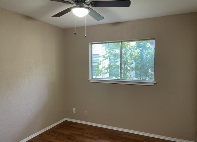 834  Porter St, San Antonio, TX 78210 — photo 7