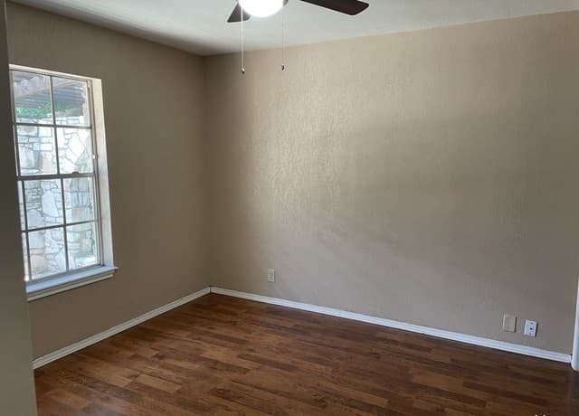 834  Porter St, San Antonio, TX 78210 — photo 9