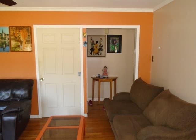 238  Storeywood Dr, San Antonio, TX 78213 — photo 2