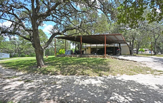 321  High Low Dr, New Braunfels, TX 78132 — photo 10