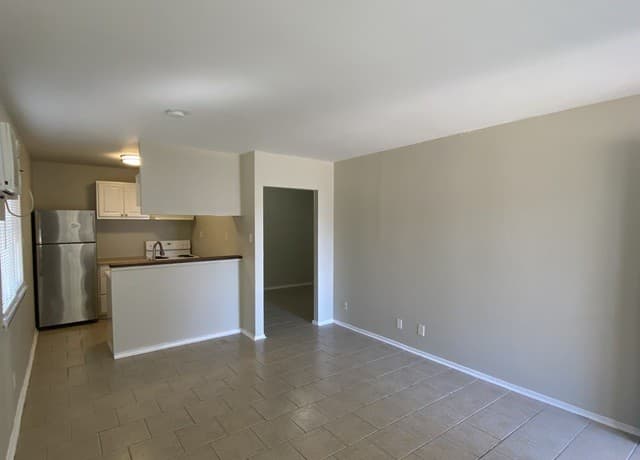 7131  Glen Ter Unit 4, San Antonio, TX 78239 — photo 3
